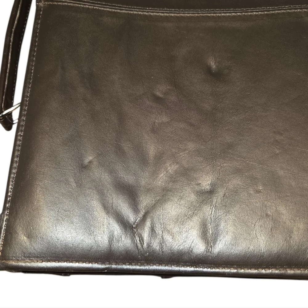 🚫 Elegant Brown Cowhide Leather Crocodile-Embossed Men's Briefcase